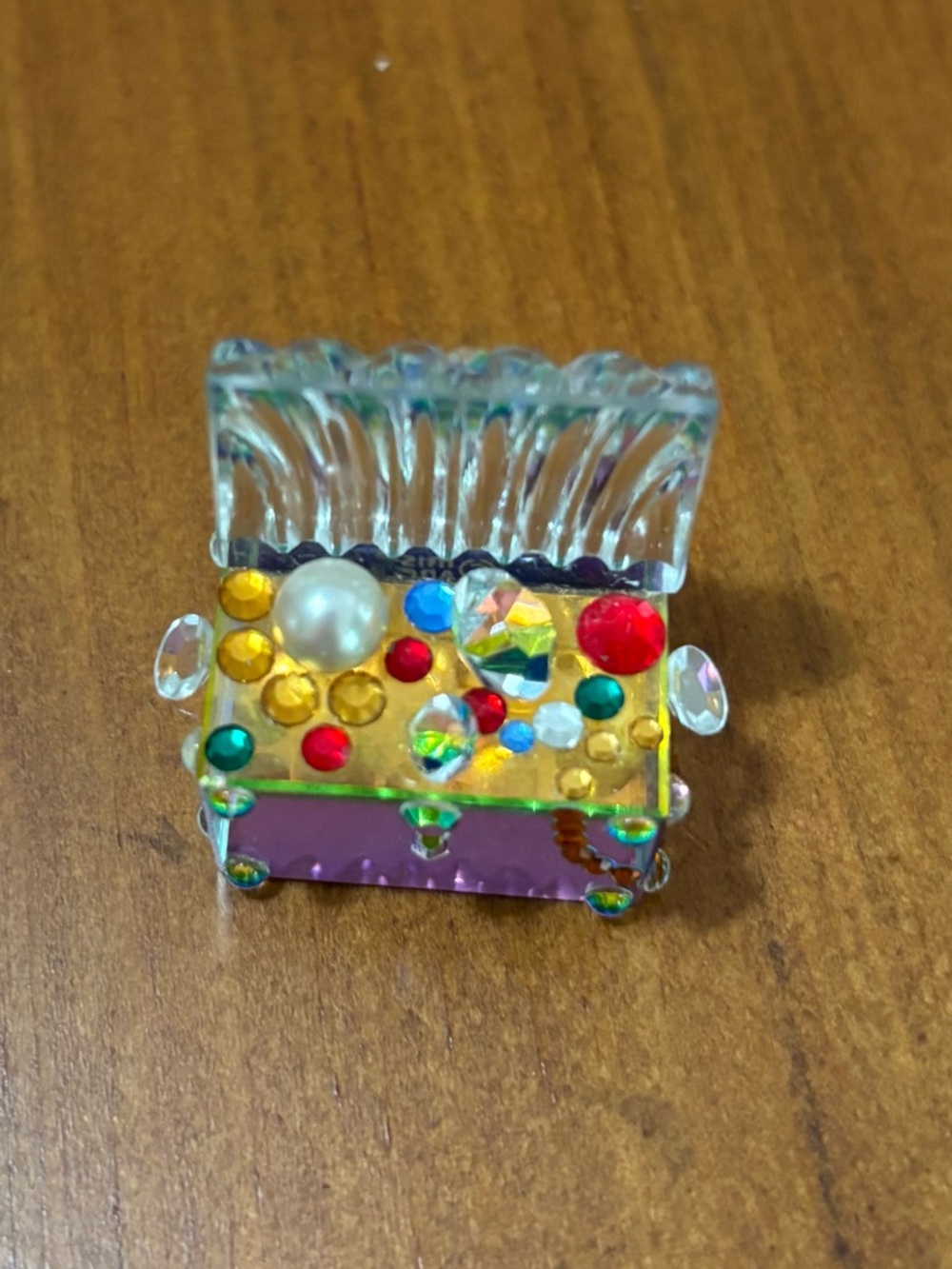 Iris Arc Crystal Treasure Chest
